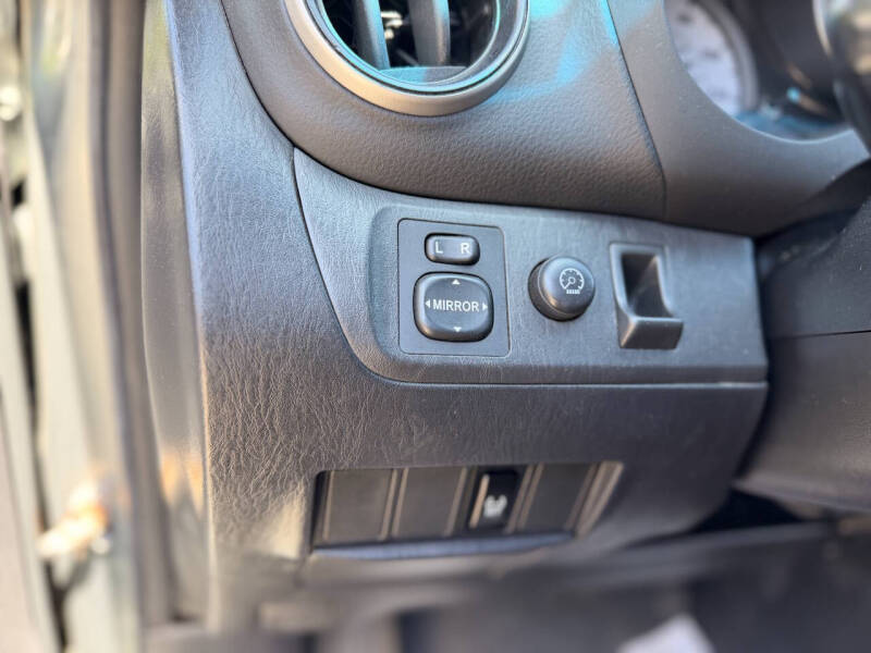 2005 Toyota RAV4