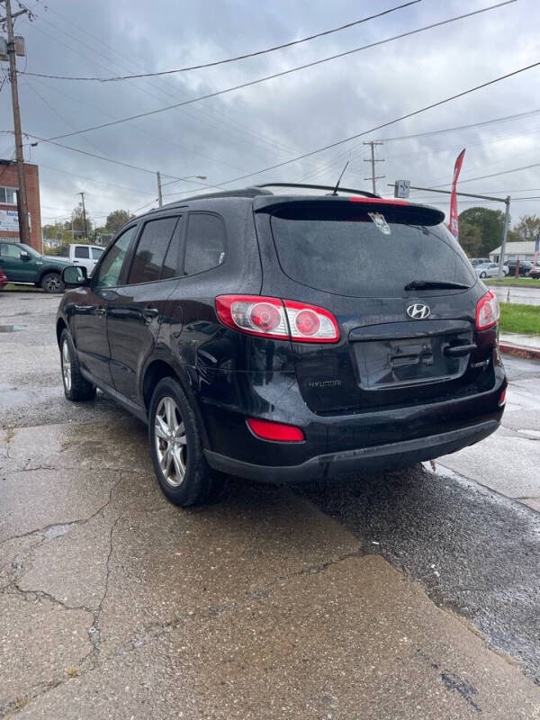 2011 Hyundai Santa Fe SE