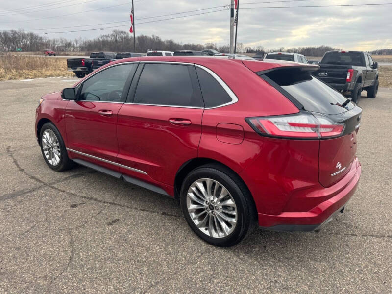 2022 Ford Edge Titanium photo 11