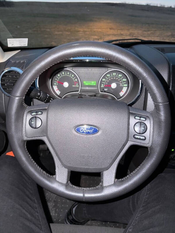 2010 Ford Explorer XLT