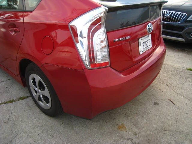 2014 Toyota Prius Two photo 10