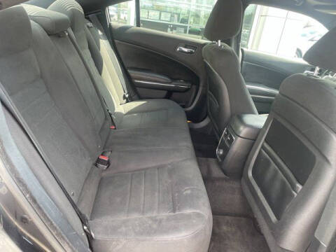 2013 Dodge Charger SXT