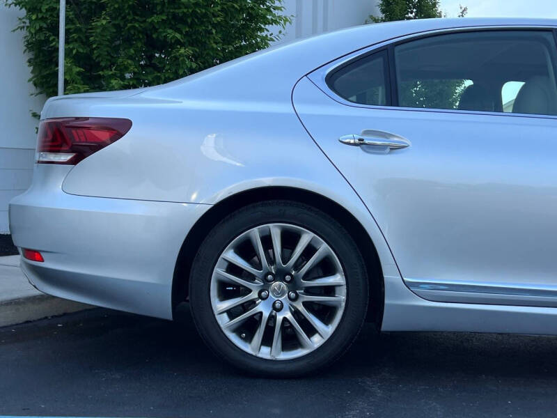 2017 Lexus LS 460
