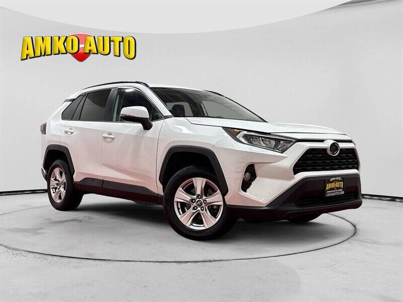 2020 Toyota RAV4 XLE