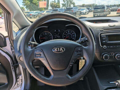 2017 Kia Forte5 LX