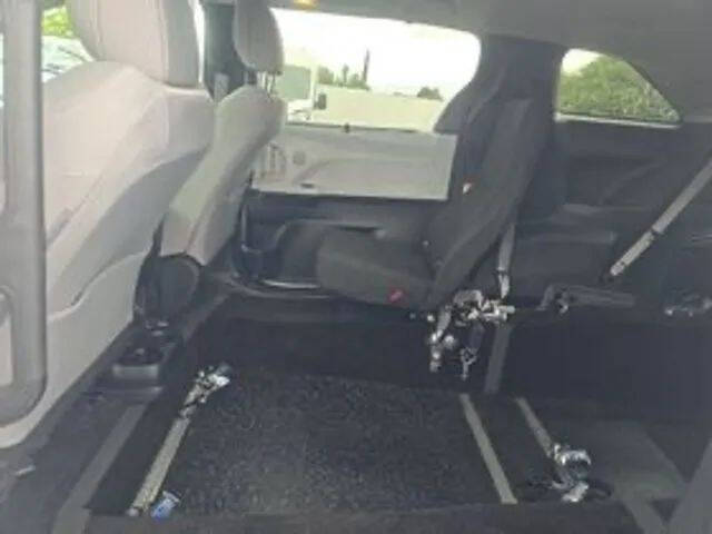 2025 Toyota Sienna LE 8-Passenger