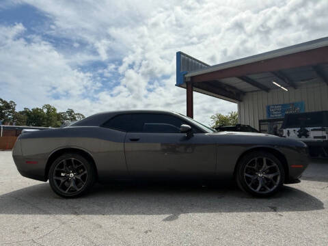 2018 Dodge Challenger SXT Plus