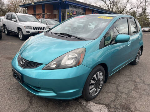 2013 Honda Fit for sale at CENTRAL AUTO GROUP in Raritan NJ