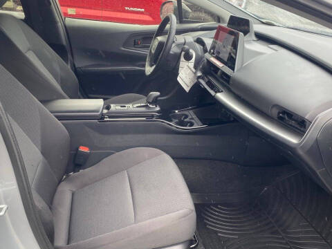 2024 Toyota Prius LE