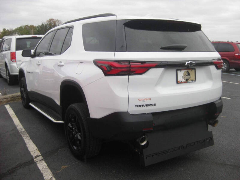 2022 Chevrolet Traverse LS