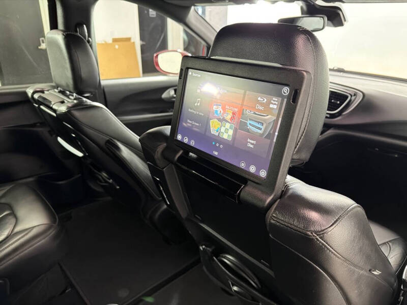 2019 Chrysler Pacifica Touring L Plus