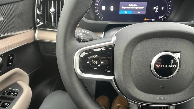 2026 Volvo XC90 B6 Plus 7P