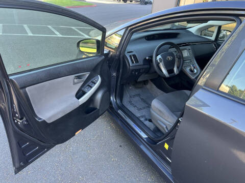 2012 Toyota Prius Two