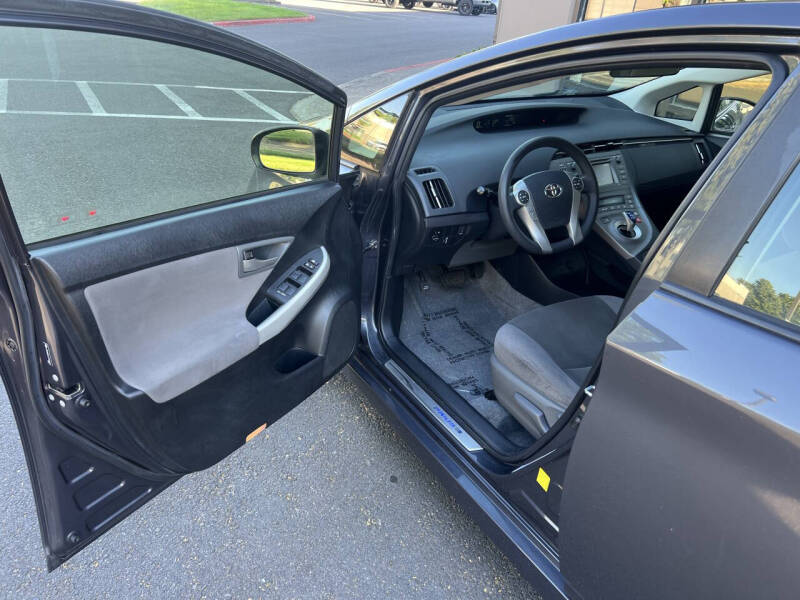2012 Toyota Prius Two