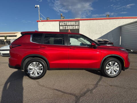 2025 Mitsubishi Outlander ES