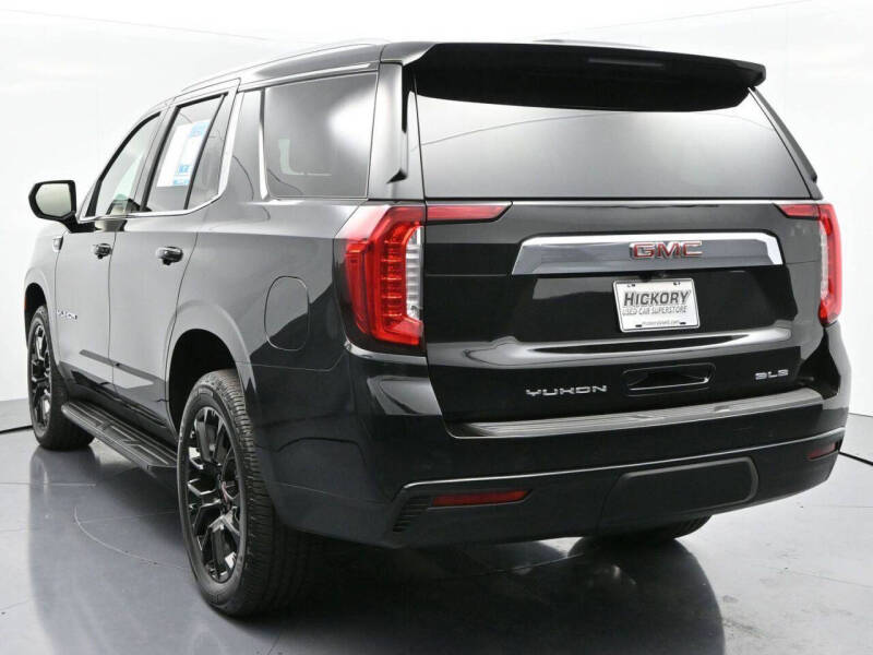 2023 GMC Yukon SLE