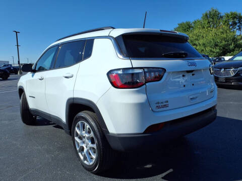 2022 Jeep Compass Latitude Lux
