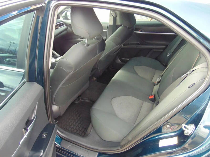 2018 Toyota Camry LE