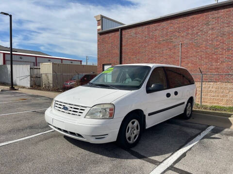2004 Ford Freestar S
