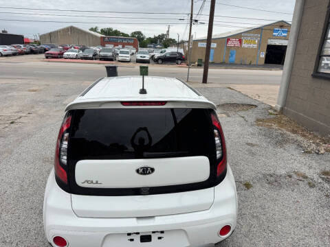 2018 Kia Soul +