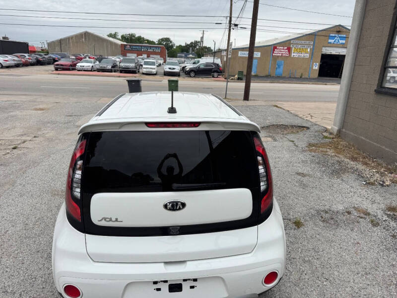 2018 Kia Soul +
