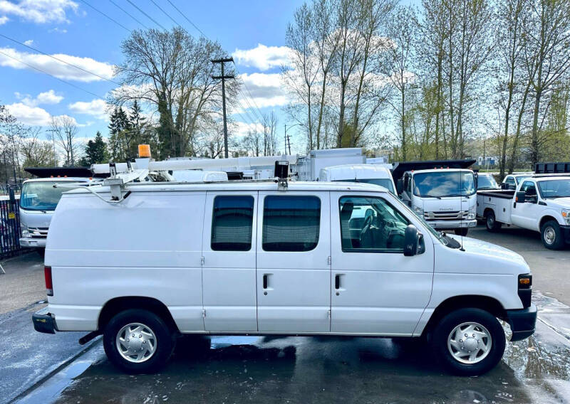 2010 Ford E-Series E-250