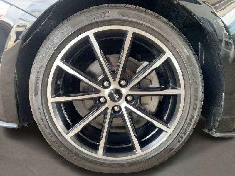 2021 Ford Mustang EcoBoost