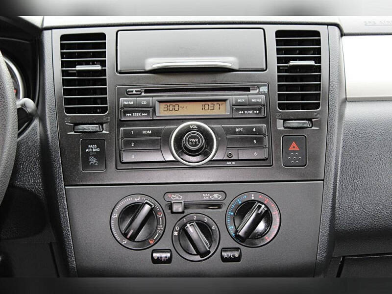 2012 Nissan Versa 1.8 S