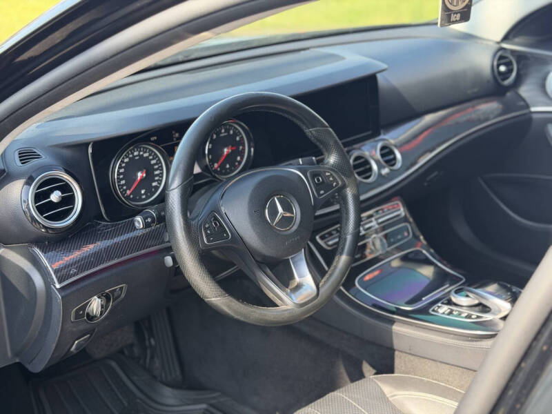 2017 Mercedes-Benz E-Class E 300 4MATIC