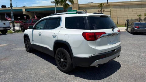2017 GMC Acadia SLT-1