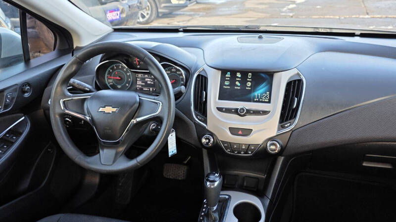 2018 Chevrolet Cruze LS Auto