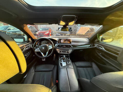 2017 BMW 7 Series 740i