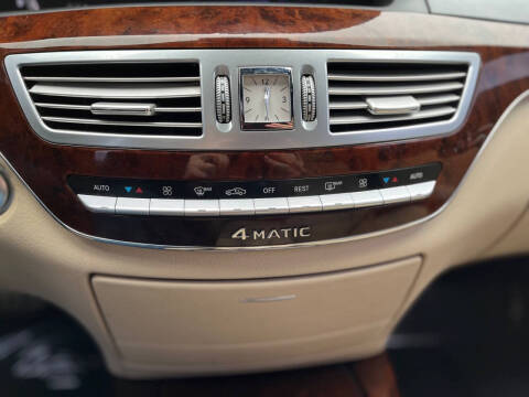 2011 Mercedes-Benz S-Class S 550 4MATIC