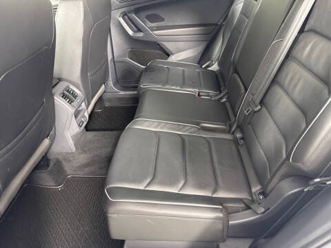 2018 Volkswagen Tiguan 2.0T SEL Premium 4Motion