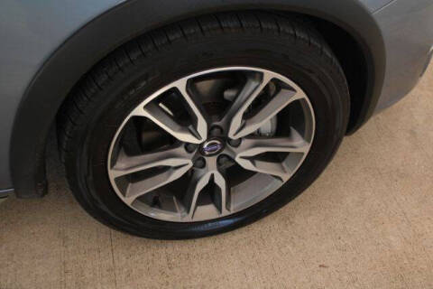 2017 Volvo V60 Cross Country T5 Platinum