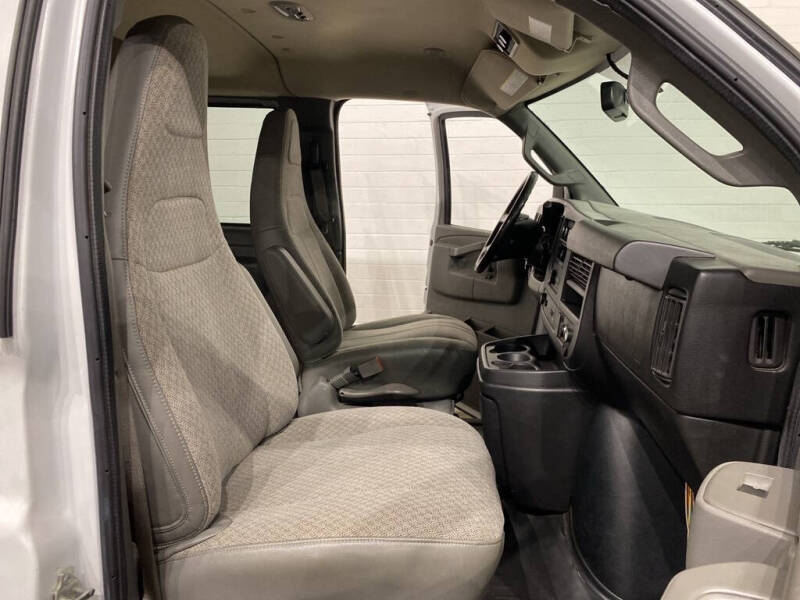 2017 Chevrolet Express LS 3500