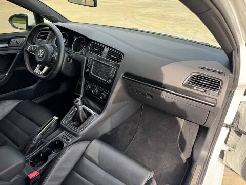 2016 Volkswagen Golf GTI Autobahn