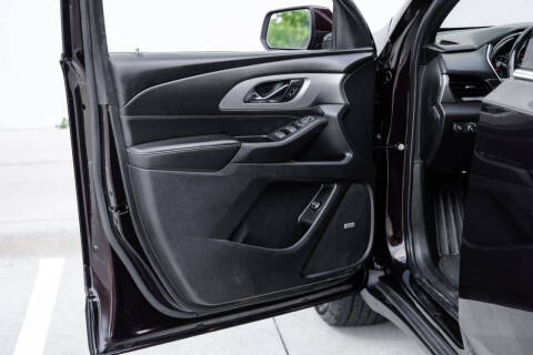 2022 Chevrolet Traverse LT Leather