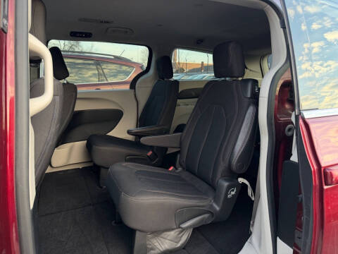 2018 Chrysler Pacifica LX