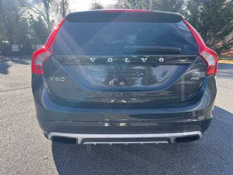 2015 Volvo V60 Cross Country T5 Platinum