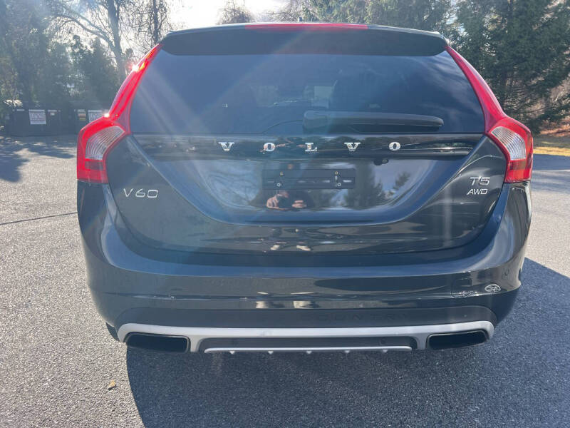 2015 Volvo V60 Cross Country T5 Platinum