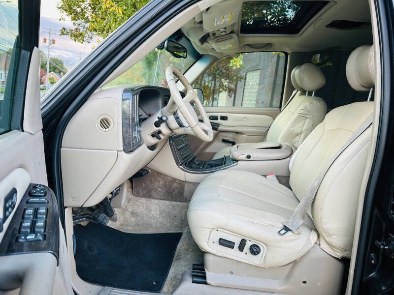 2002 GMC Yukon XL Denali