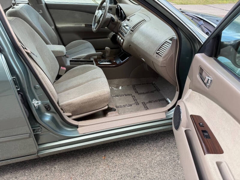 2005 Nissan Altima 3.5 SE