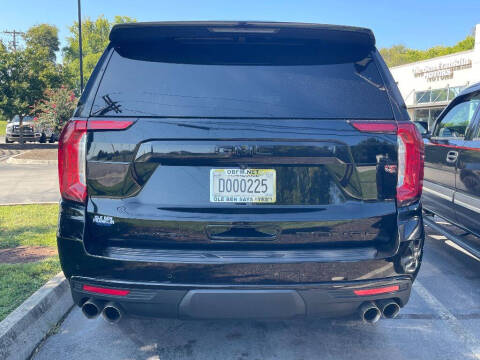 2023 GMC Yukon Denali