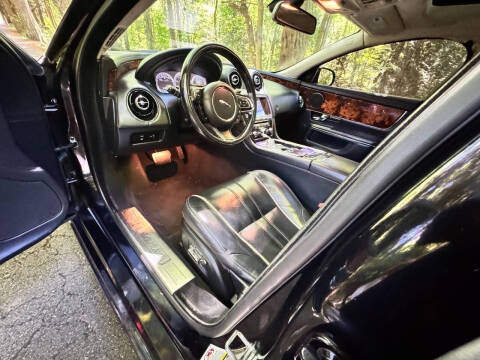 2011 Jaguar XJ