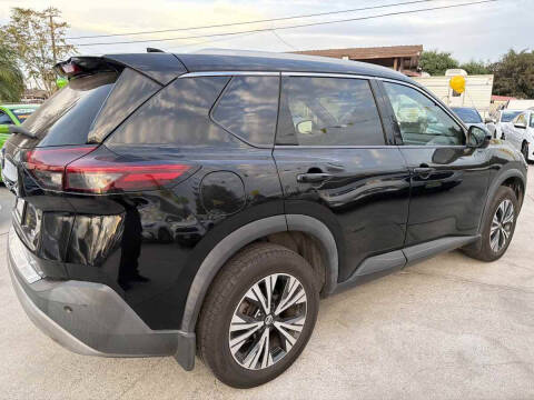 2021 Nissan Rogue SV