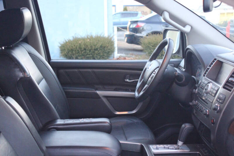 2015 Nissan Armada Platinum