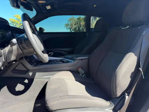 2019 Dodge Challenger SXT