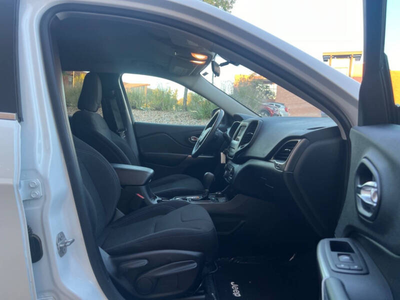 2019 Jeep Cherokee Latitude