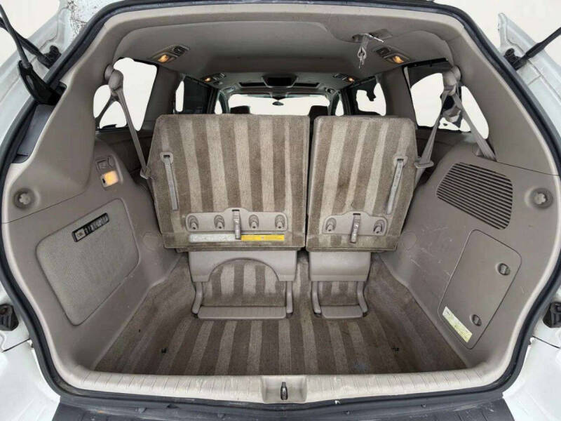 2005 Toyota Sienna XLE 7 Passenger